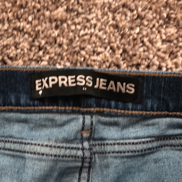 Express mini skirt - Picture 3 of 3